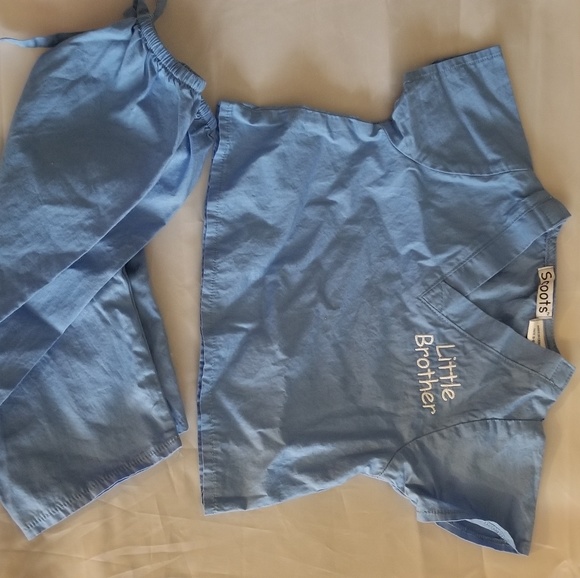 Little  Brother Scrubs - Picture 2 of 2